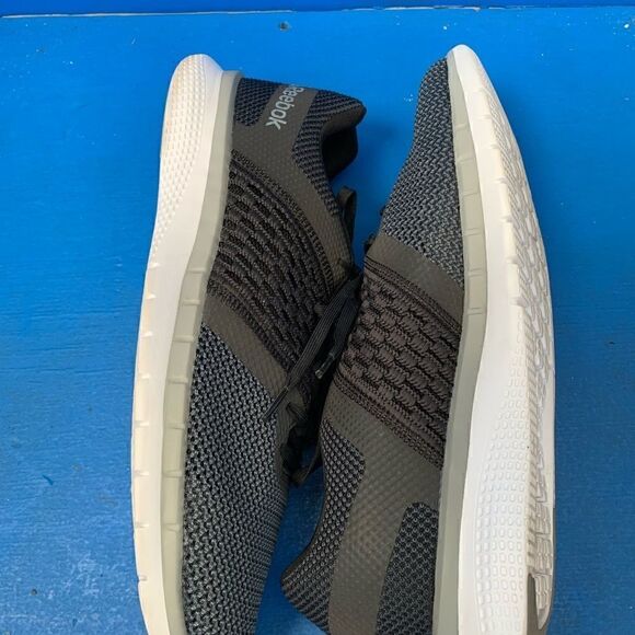 Reebok 1Y3502 Black/greyAthletic Running Tennis  Sneaker Women Size 13 - Picture 5 of 8